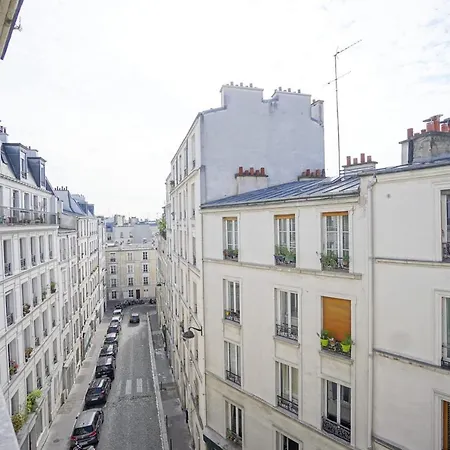 Beautiful Apartment In The 18Th District Of Paris Apartment Paris
